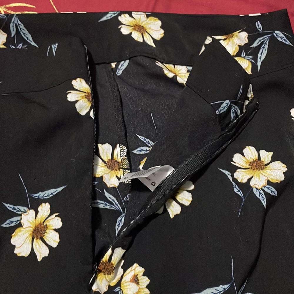 Floral Wide leg Pants by Xhilaration - Picture 5 of 7